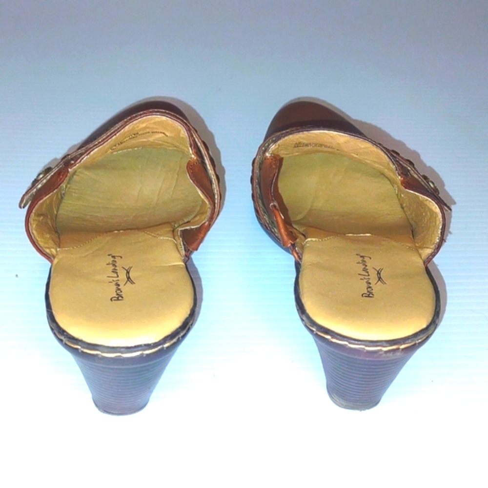 ๐พBROWN'S LANDING McKenna Clogs - Picture 10 of 12